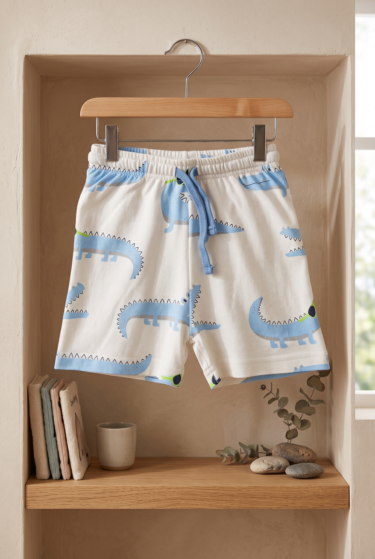 Infant Baby Cool Crocodile Print 2-Piece Cotton T-Shirt and Shorts Set — White | Yokidz