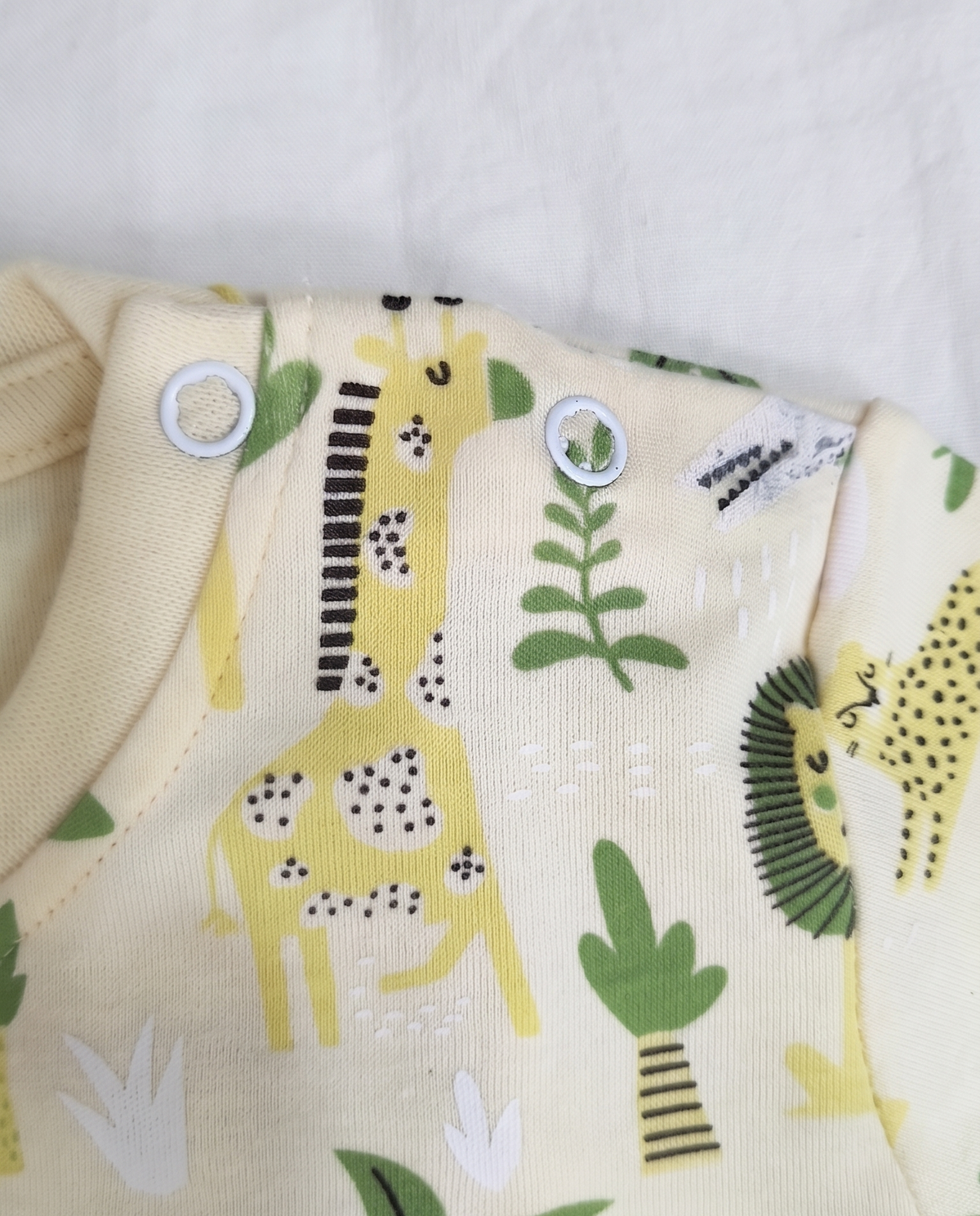 Infant Baby Jungle Safari & Palm Tree Print 2-Piece Cotton T-Shirt and Shorts Set — Light Yellow | Yokidz