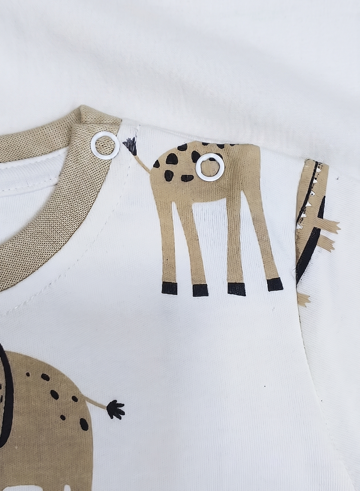 Infant Baby Safari Animal Print 2-Piece Cotton T-Shirt and Shorts Set — White | Yokidz